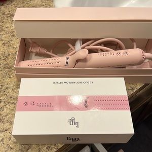 New in box, L’ange le duo airflow styler! 💁🏼‍♀️